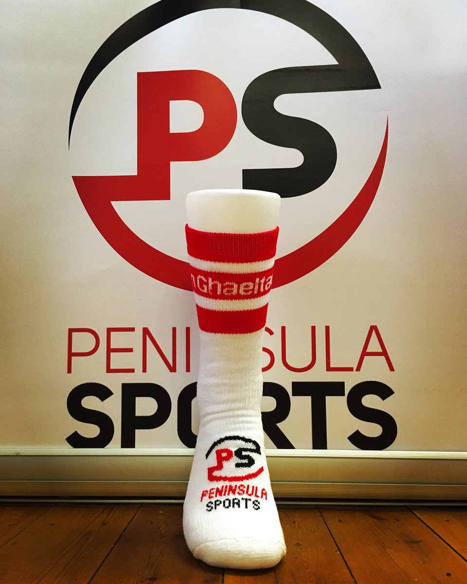 SportsPeninsula's tweet photo. An Ghaeltacht Personalised Half Socks Co Kerry #pshalfsocks #halfsocks #clubsocks @AnGhaeltacht https://t.co/F5mGXpDwwE