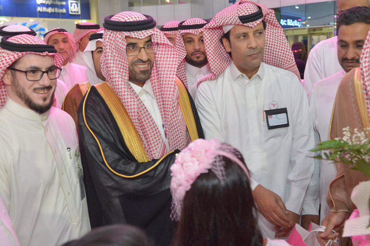 khdr090's tweet photo. نيابة عن سمو  أمير المنطقة : 
وكيل إمارة الحدود الشمالية يدشن الحملة الوطنية للكشف المبكر لـ #سرطان_الثدي .
#واس
https://t.co/AU2LxloLbJ https://t.co/pDm2WLZRp5