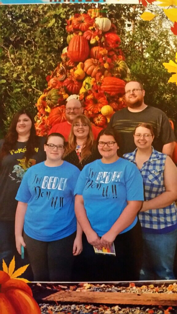 InfoCapSol's tweet photo. A few shots from this weekend during ICS’ employee appreciation day at DollyWood! Thank you to our hardworking team and their families!! https://t.co/uvAVSTdqWF