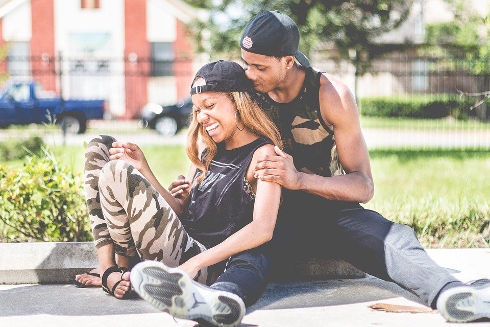 OrangeCntyWed's tweet photo. 2 FOODS FOR MARRIAGE LONGEVITY-THOUGHT: LISTEN SO YOUR PARTNER FEELS SAFE TO SHARE ANYTHING + FIND THE GOOD NO MATTER WHAT! 
#EngagedCouples https://t.co/acQTWfMnUh
