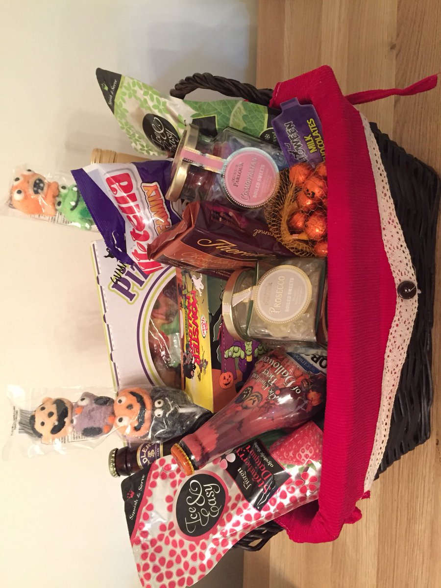 DykeheadPC's tweet photo. Halloween hamper, raffle tickets on sale at the school shows £1 per strip @DykeheadPrimary 👻🎃👻 https://t.co/jzVTvYkLVG