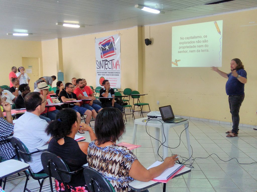 cesforma's tweet image. Maranhão recebe curso de formação sindical CES e CTB: bit.ly/2yLpMRu

#QuandoVocêSeFormaTransforma