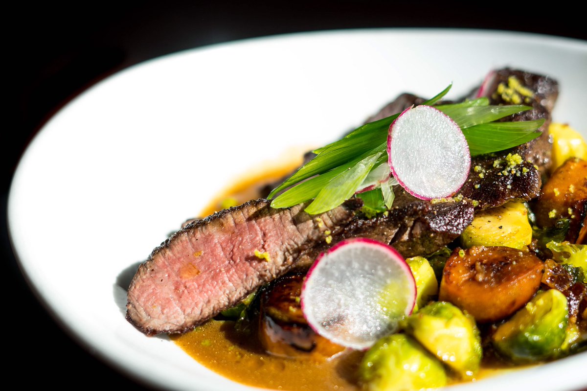 Our Blackened Flat Iron Steak served with roasted potatoes, bacon jam, brussel sprouts, and a rosemary beef jus
#LuckyDog #Steak #FoodPorn