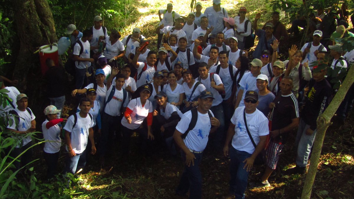 Fundación Thomas Merle y Destilería Carúpano caminaron juntos por la salud y el medio ambiente. bit.ly/2yITFSp <a href="/RonCarupano/">Ron Carupano</a>