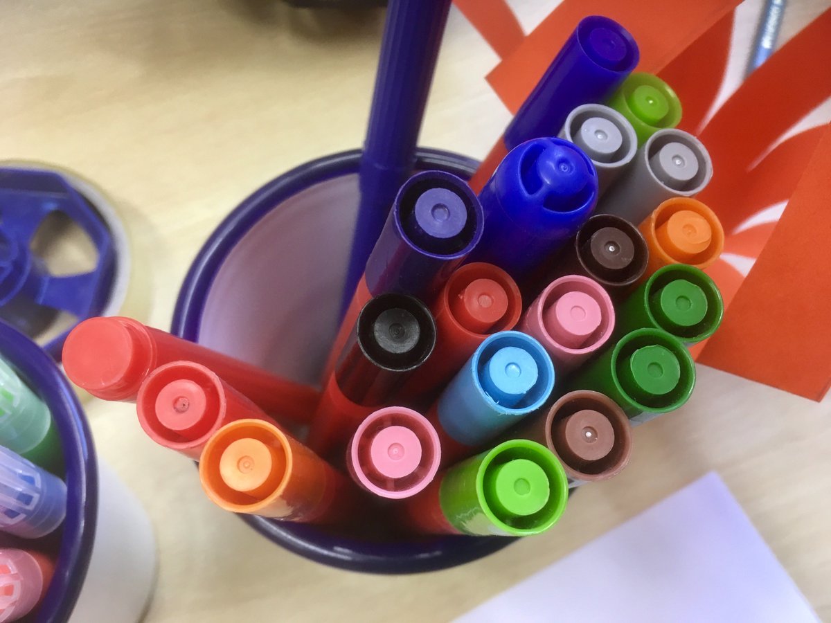 PKPorthcurno's tweet photo. LOTS OF COLOUR at our kids workshops all week at https://t.co/NeDAgdI5Ai #porthcurno #penzance #cornwall #halfterm https://t.co/GKh23TJXGs