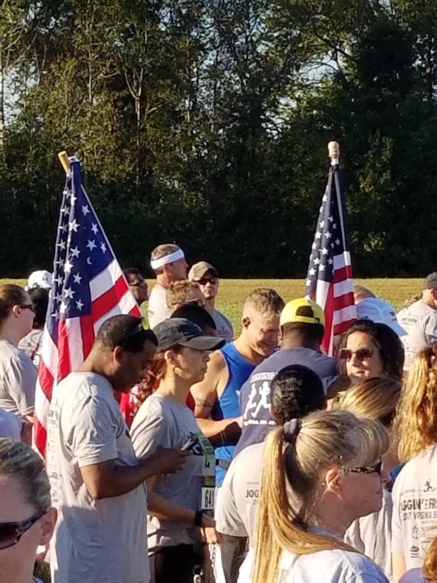 ADSTactical's tweet photo. Great time and turnout for the Navy SEAL Foundation Joggin' for Frogmen 5k - Virginia Beach, VA this past weekend! #MissionGiveBack https://t.co/DauUWEghGm