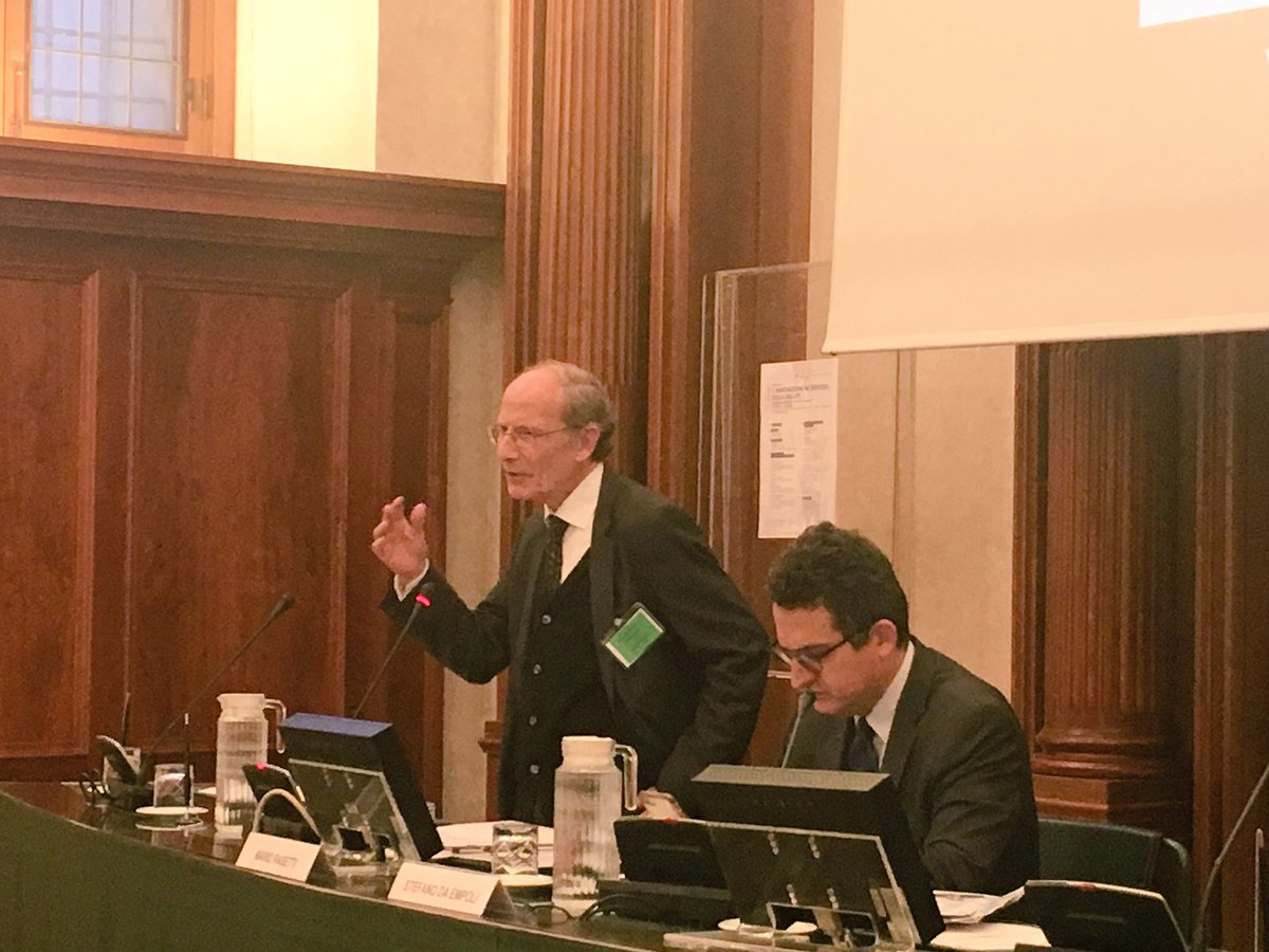 ICompetitivita's tweet photo. #IntelligenzaArtificiale quali sono le frontiere e le opportunità? A #SaluteIntelligente l'intervento del Prof. #Rasetti https://t.co/VfqIg9Z29J