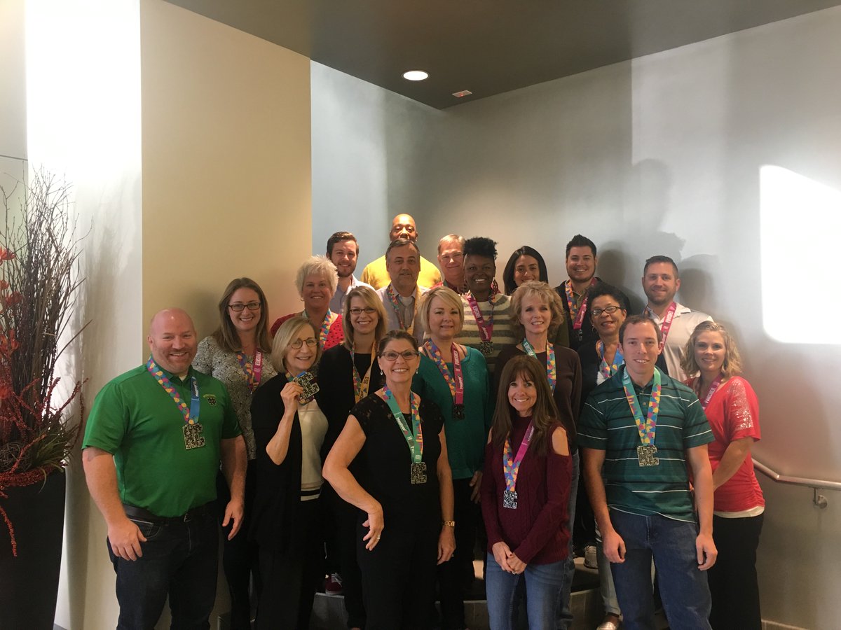 AWGSupportCtr's tweet photo. Congrats to our employees who completed the @KCMarathon 5k, 10k, Half & Full Marathons this weekend! #TeamAWG https://t.co/tZchgPXa0P