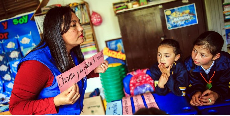 PTA_Colombia's tweet photo. ¡Somos noticias!La vocación y el esfuerzo de los tutores del Programa Todos a Aprender https://t.co/0PGGeS7TnG @YanethGiha @Mineducacion https://t.co/F5LTxs2xXf