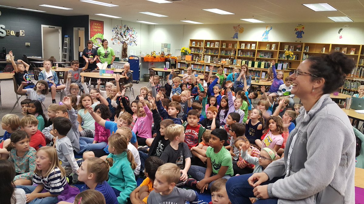 Tracy James tweet media