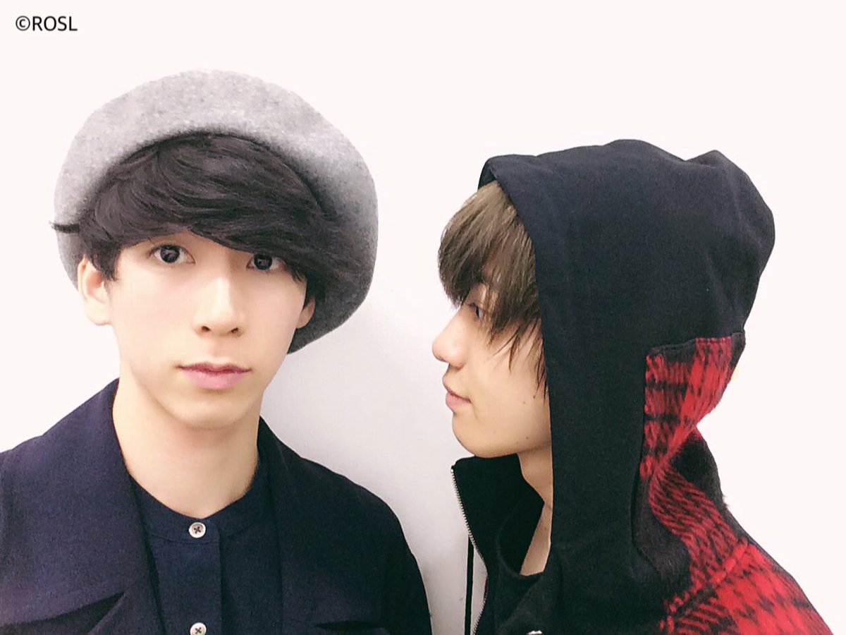 星乃勇太 Pa Twitter 今日もラブ米稽古でした こっちみてる がんがんこっちみてる 略して がんみしてる そんなに見られたらコメっちゃう ラブ米ステージ