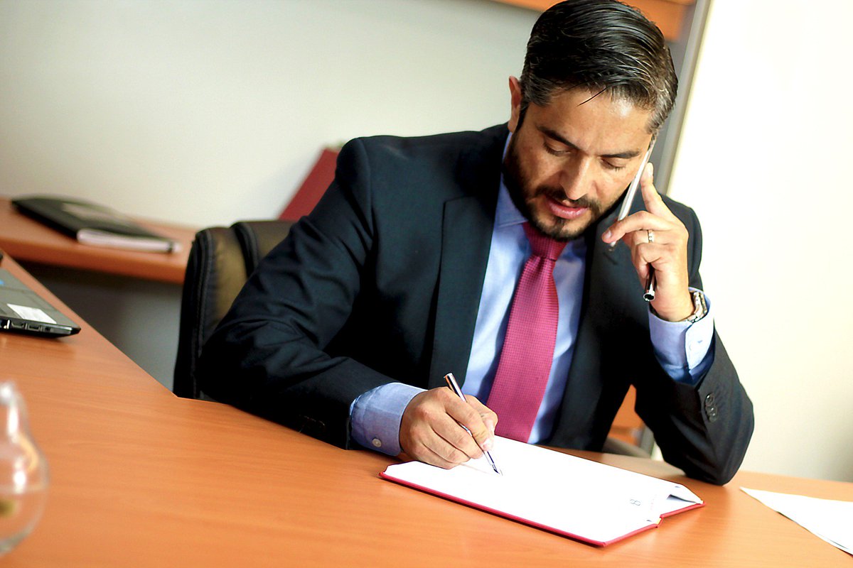VEPinmobiliaria's tweet photo. Ofrecemos asesoría jurídica personalizada para conseguir la máxima garantía y seguridad en toda compra o alquiler ✍🏼 https://t.co/CMTAB3bqTe https://t.co/QQWUfp9g3w
