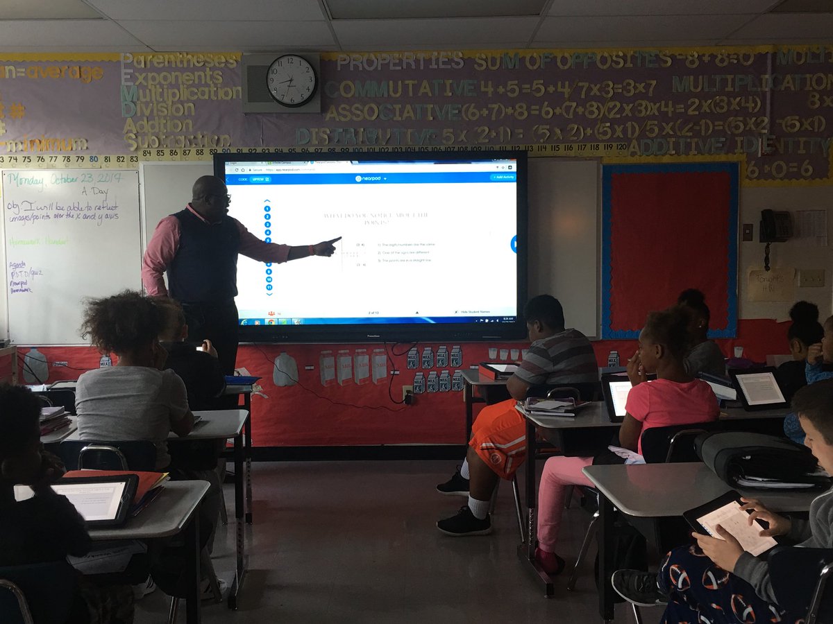 mscarboneisloud's tweet photo. Mr. Buxton working the ActivPanel &amp; @nearpod! Total engagement! #necsdsms https://t.co/tkidRr8Xlc