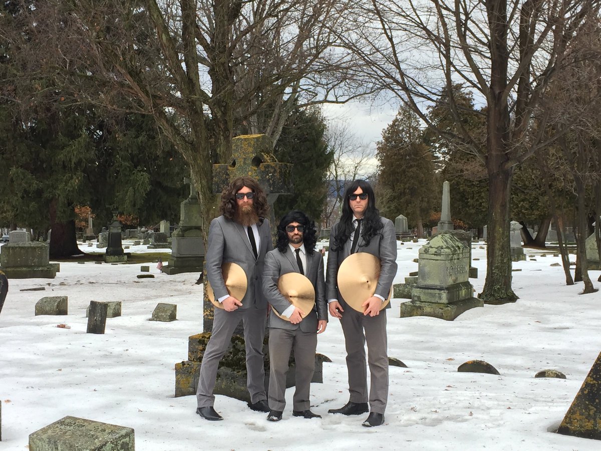 CountyTracks's tweet image. Best Vermont covers ever: The High Breaks - Paranoid (@BlackSabbath cover) countytracks.com/2017/10/best-v…
#coversongs