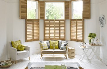Shutters are available in many different colors &amp; styles. So if your decor is natural, you will love this variety! 
☎ +34 608.299.309
#marbs