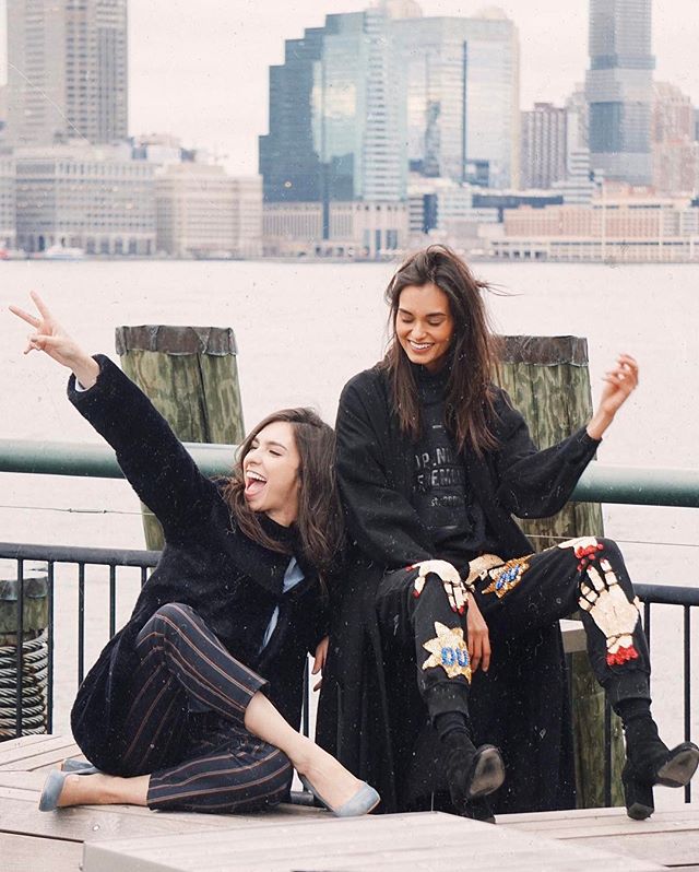 GetMeCharlie's tweet photo. Welcome to #NewYork 
@giizeleoliveira https://t.co/7iX6fUTAap