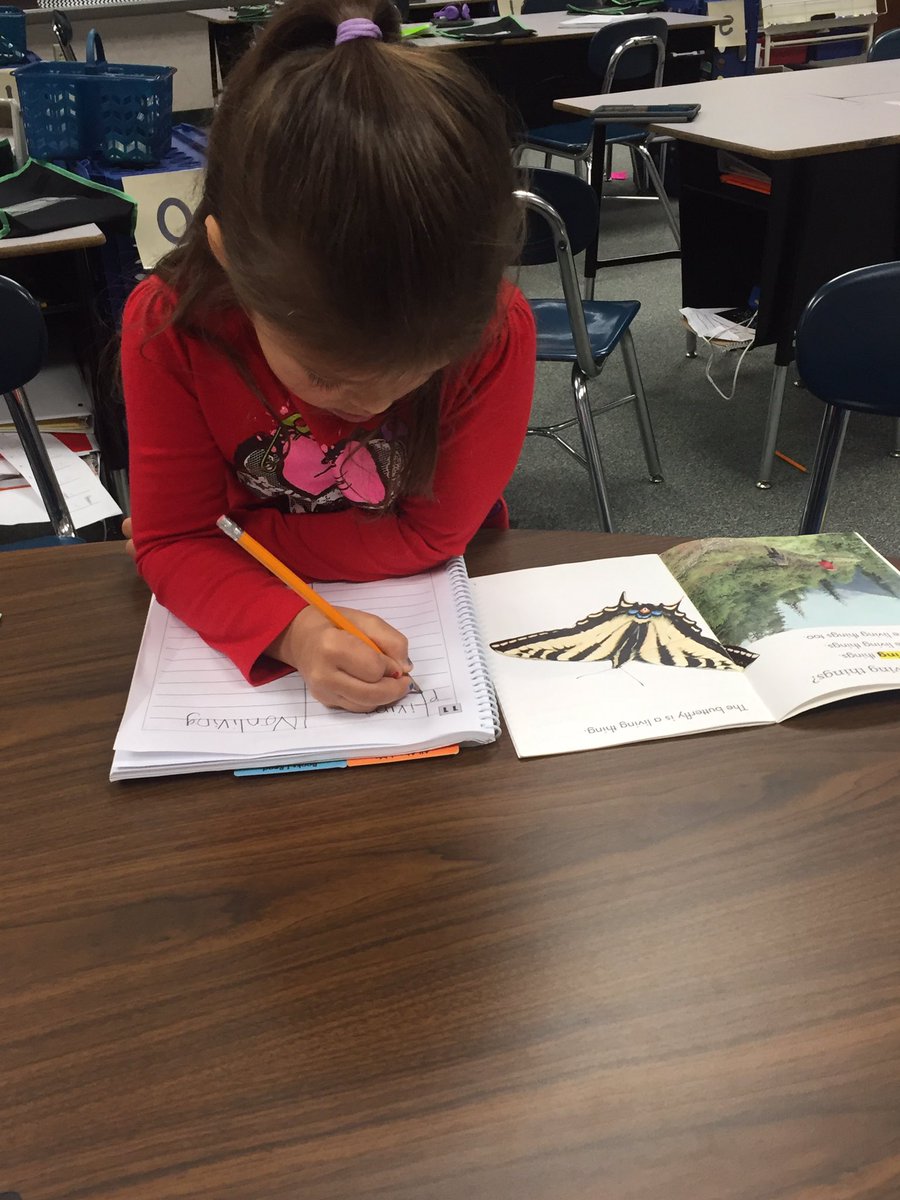HESGregory's tweet photo. Doing a little science at the guided reading table! This group is finding characteristics of living and nonliving things!#integratedlearning https://t.co/bBStJbEUH8