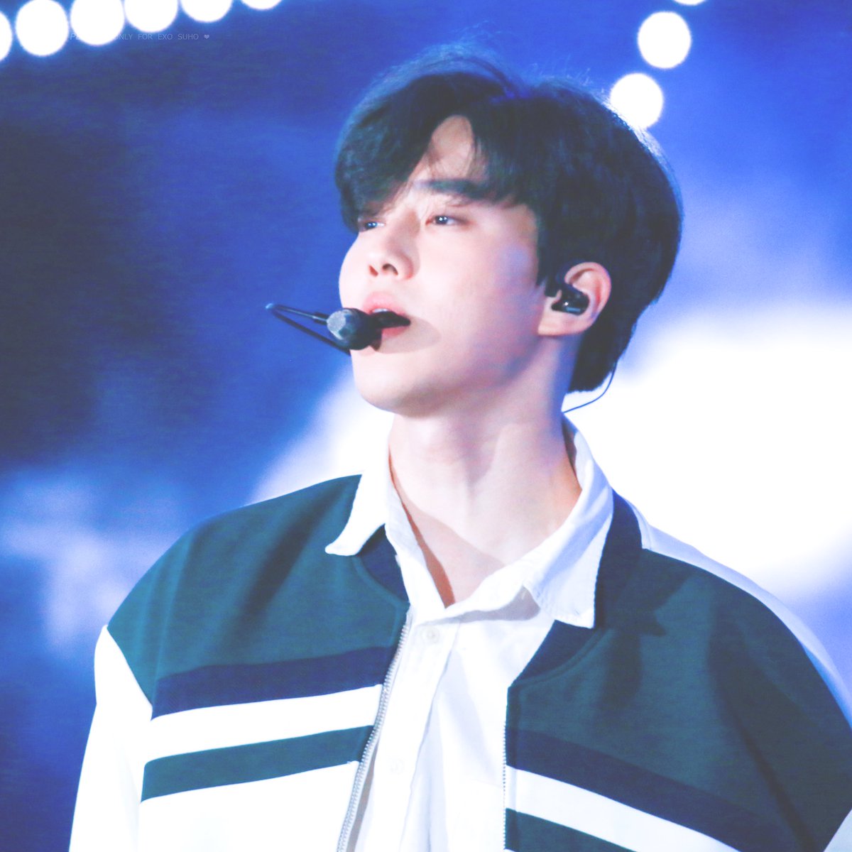 WHITEPEARL_522's tweet photo. 표정이 섹시하다 😇💓
#수호 #준면 #SUHO 
https://t.co/3tyOAXmoxg
https://t.co/GDogxHBJeG
https://t.co/ruVy6oeRte https://t.co/BZhQPjHhNF