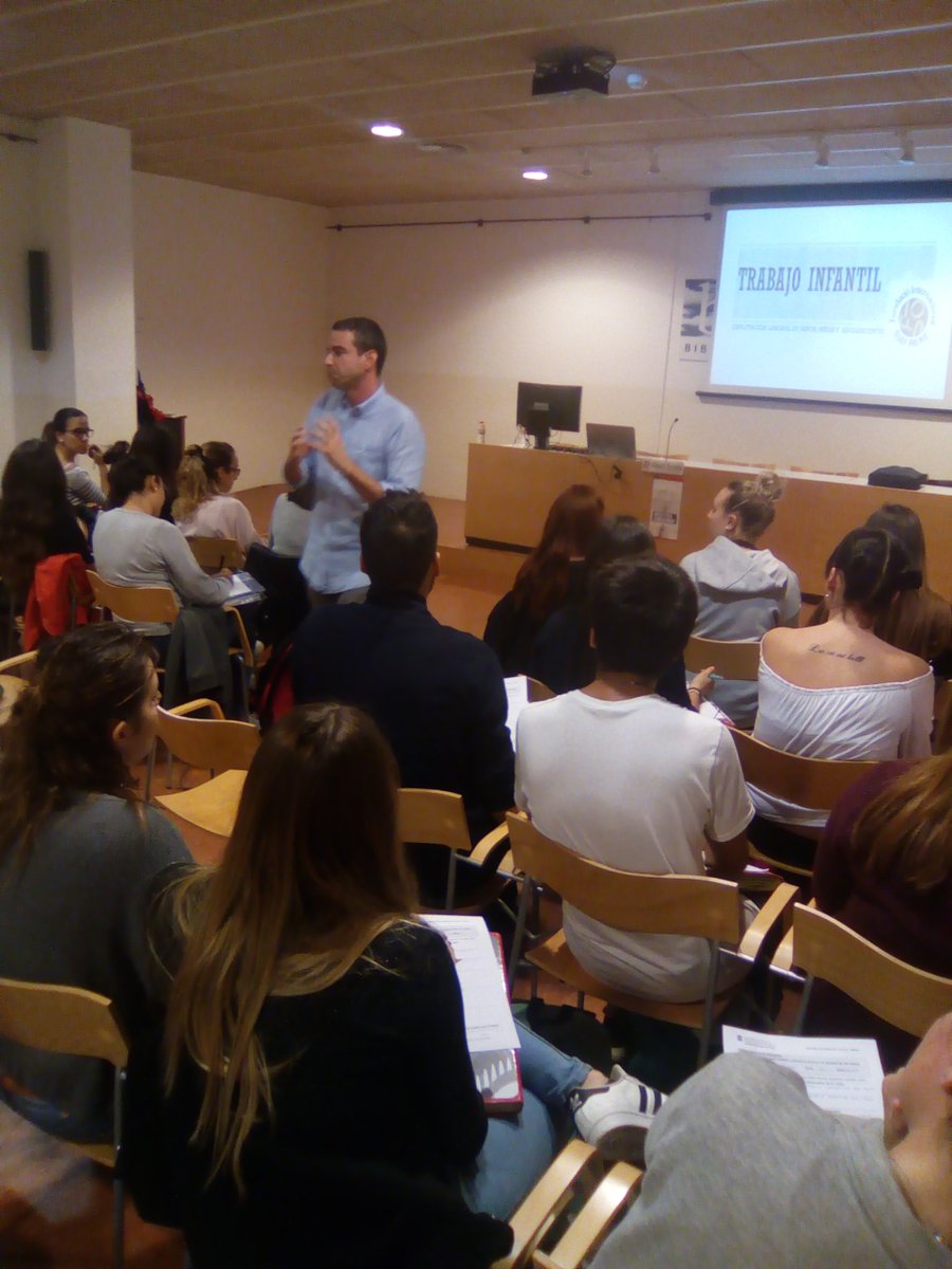 Mostra del Coneixement - L'explotació laboral dels nens a càrrec d'@albert_tomas de Fundació Olof Palme a la <a href="/bctxarxa/">bct xarxa</a> de #terrassa