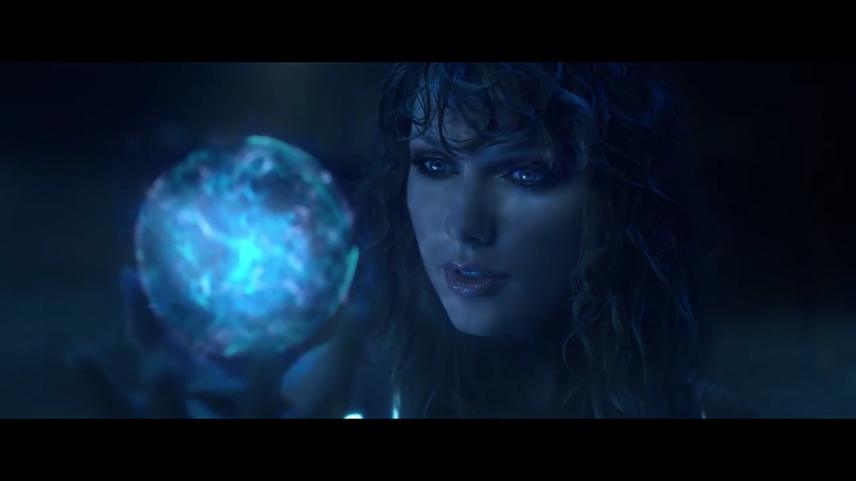 AlmaTorMor's tweet photo. AAAAHHH!! 🤗😍🙌 LOVE IT!! @taylorswift13 CAN'T WAIT TO SEE IT!! 🙊🙈🤗😱 #ReadyForIt? https://t.co/CeaL6Y606M