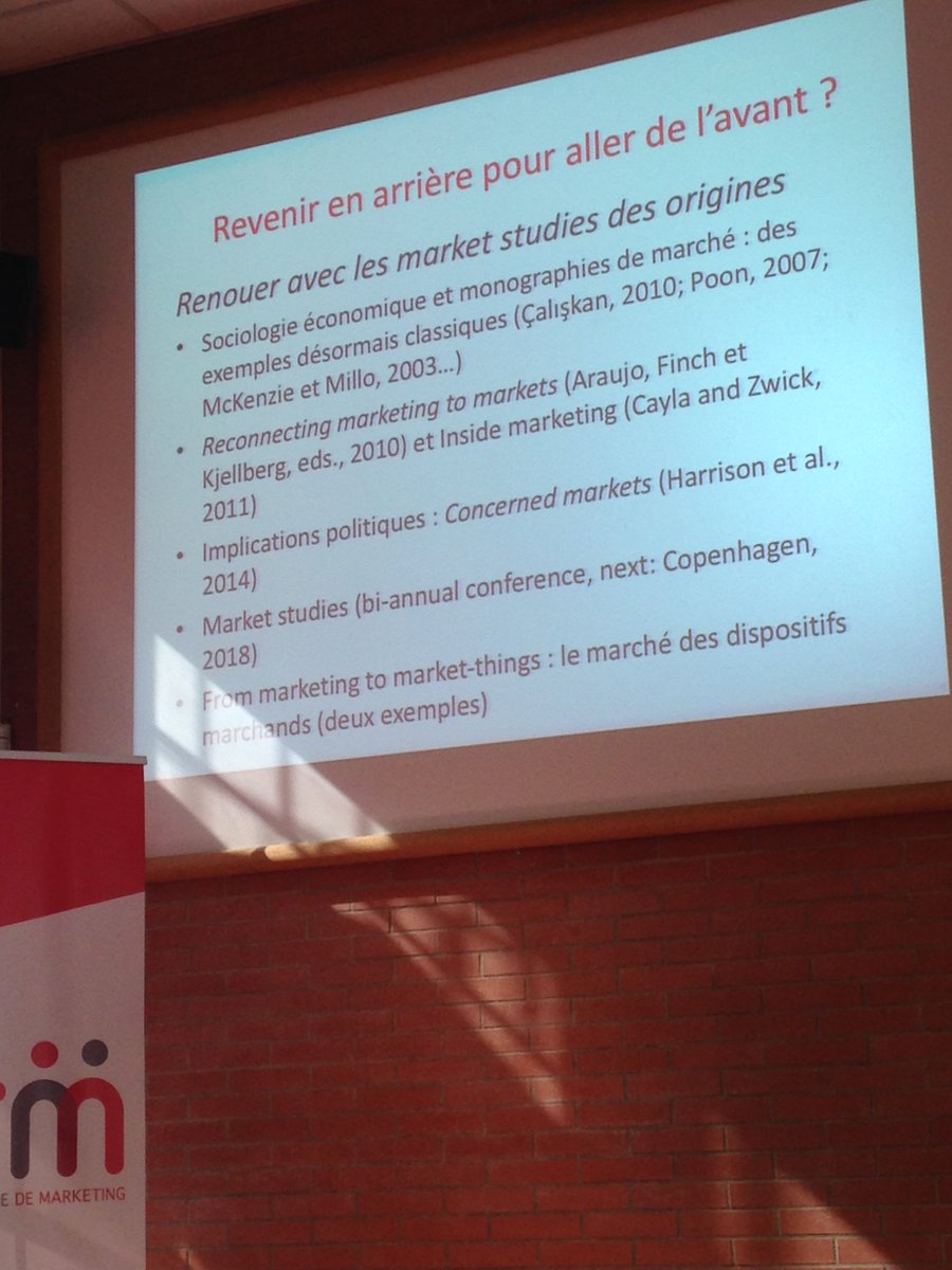 CMITfr's tweet photo. «Il se met en place des procédés qui vont faire disparaître le marketing» Eric Sadin, philosophe &amp; écrivain -JTM2016 https://t.co/k2C1piOfvr https://t.co/ep9yz5dB4V