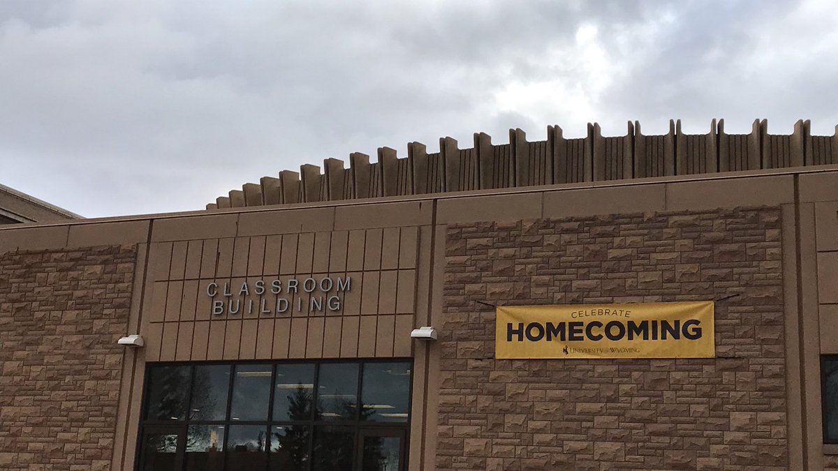 PistolPeteUW's tweet photo. It’s the best week ever! Let’s live it up! Good luck in your classes everyone! #GoWyo #OneWyoming #WyoCheer https://t.co/rVVH0cQCuE