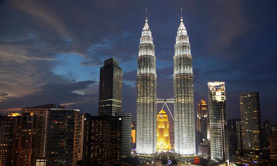 swiftcommunity's tweet photo. Join SWIFT discussing how to 'Secure the Future' at our Premium Services Forum in Kuala Lumpur, 2 November: https://t.co/mM5uLRc7Aa #PSF2017 https://t.co/ktLD6vNv3u