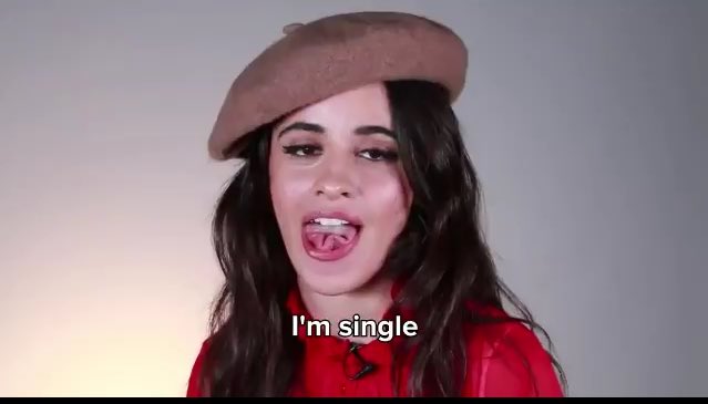 5Hsuffering's tweet photo. "um talento secreto"

*mostra a língua enrolada
-"estou solteira!"

KkkkkkkkkkkkkkkkkkkkkkCAMILA SEM VERGONHA DEMAIS BICHO https://t.co/wazK0Hl9d9