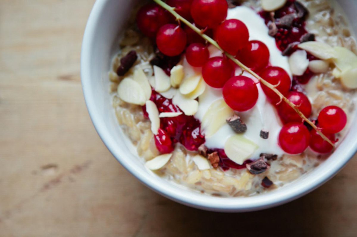onlinefoodblog's tweet photo. Awesome porridge and Jam Recipe #glutenfree #brownrice #redcurrent #porridge https://t.co/rLIDZPwGlZ…/ https://t.co/vRlzfFQQVG