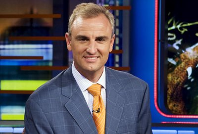 00sNBA's tweet photo. "Trey Wingo" sounds like a three count chicken wing appetizer at a Mexican restaurant run by white people. https://t.co/FLIaEkd6Vk
