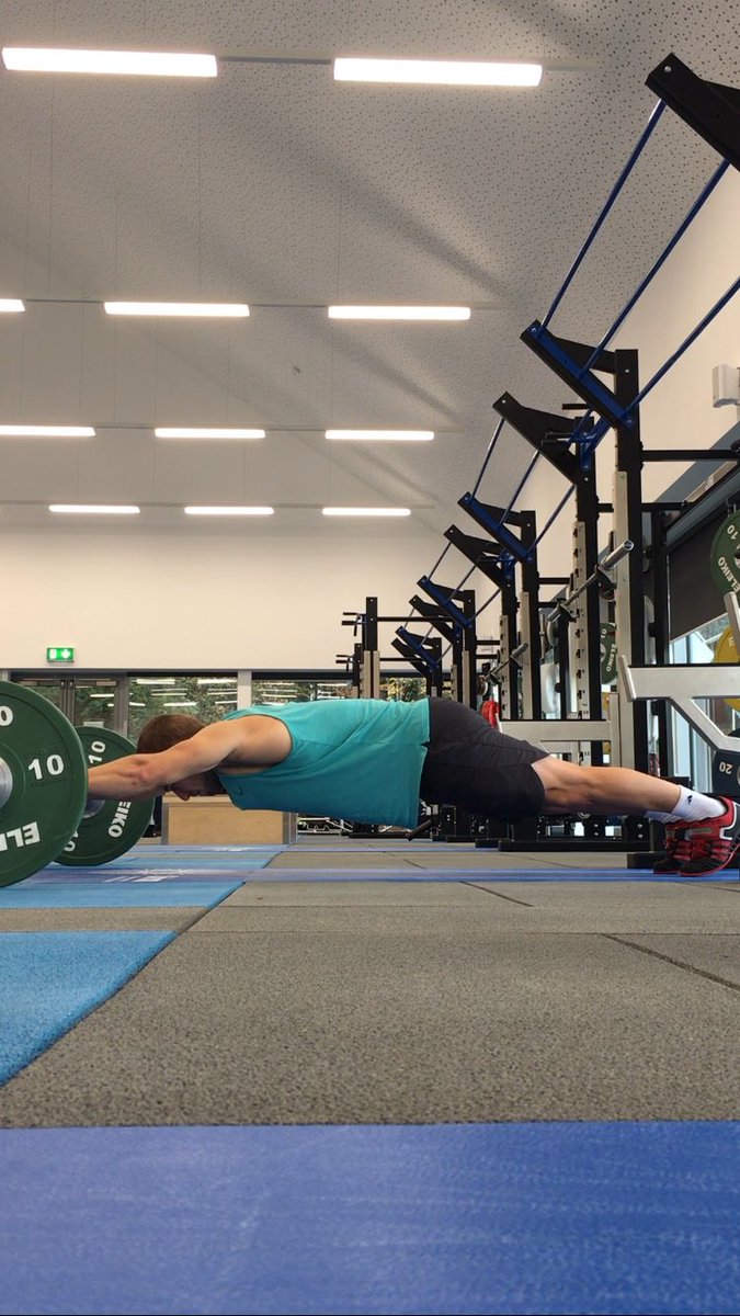 murraybuchan's tweet photo. Roll outs are getting better! Nose to floor soon! #MidFall https://t.co/aSbZEMQSkN
