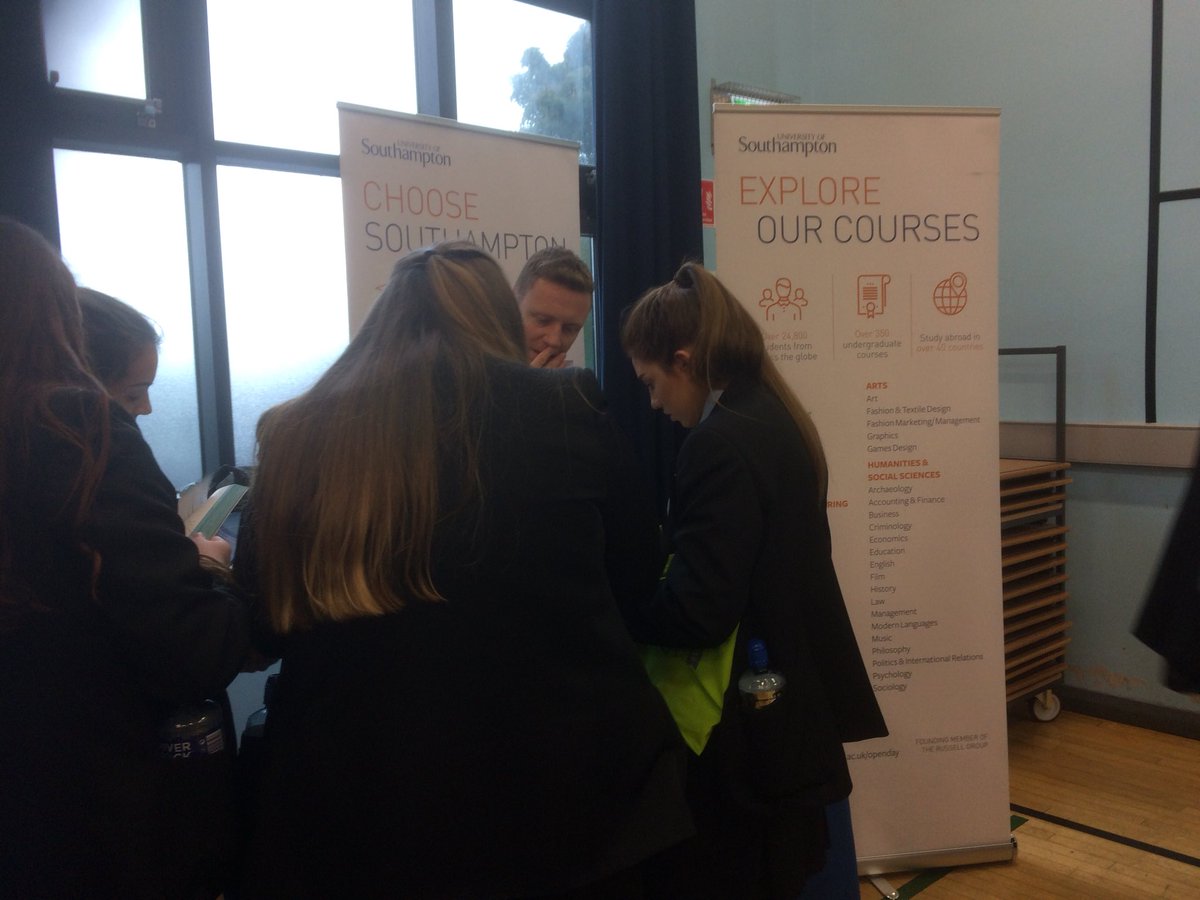 spxcareers's tweet photo. Year 13 - ER&amp;M University Roadshow well underway @stpiusxcollege @spxhead #thanksER&amp;M# https://t.co/uIQRHTgxdO