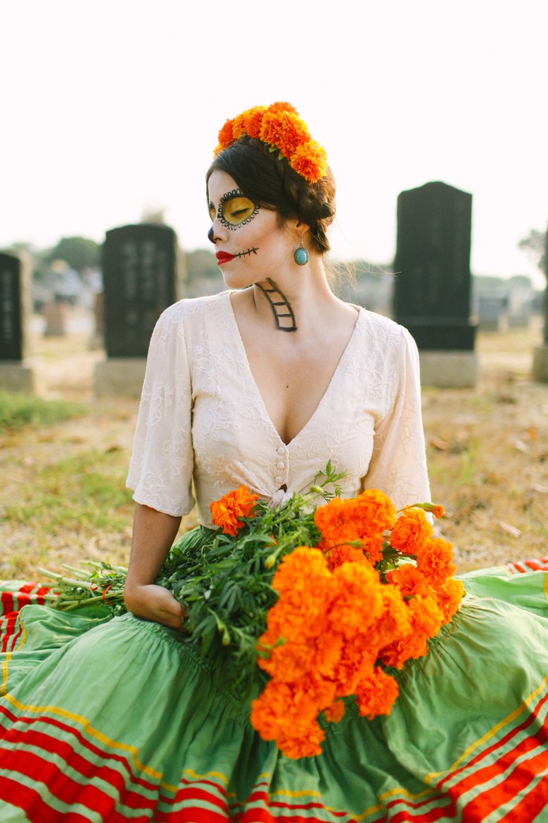 jennlovesss's tweet photo. #DiadeLosMuertos flower crown by #JenniferGalindo. // https://t.co/IZRGRJDbHa https://t.co/m3RvPMSGmM