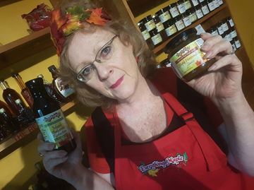 MidlandMirror's tweet photo. Tracy Nadeau has turned her passion for maple syrup into a business. https://t.co/8Zg8xy8g1U @TayTownship @SavourSimcoe https://t.co/s4WD7J4fl2