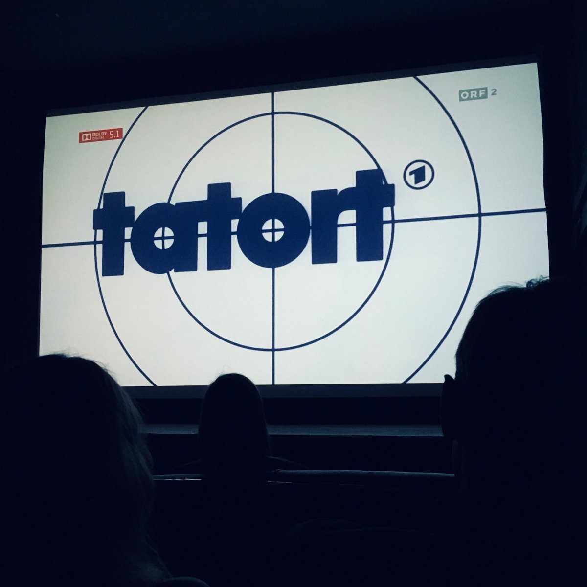 Flimmit's tweet photo. #Flimmit war gestern erstmals zu Gast beim @Tatort Public Viewing im @schikaneder1996 - mit euch zu ermitteln hat wirklich Spaß gemacht! 🕵️ https://t.co/Kz4A4J9t4k