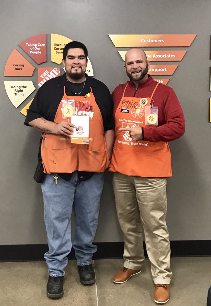 Steven Reyna (@stevenreynahd) on Twitter photo Omar receiving another Silver Milestone award. Well deserved sir! <a href="/tavares_gabe/">TavaresGabe</a> @aneagle722 @<a href="/OmarVillagome13/">Omar Villagomez</a> Omar receiving another Silver Milestone award. Well deserved sir! <a href="/tavares_gabe/">TavaresGabe</a> @aneagle722 @<a href="/OmarVillagome13/">Omar Villagomez</a>