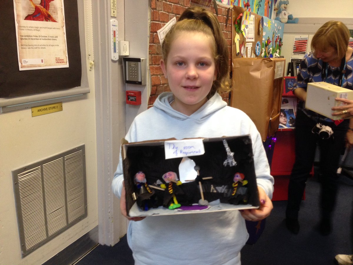 family_brian's tweet image. @Class5Helme @KirkleesLibrary R had a great time at the HP craft session #roomofrequirement #shoeboxcraft THANK YOU!