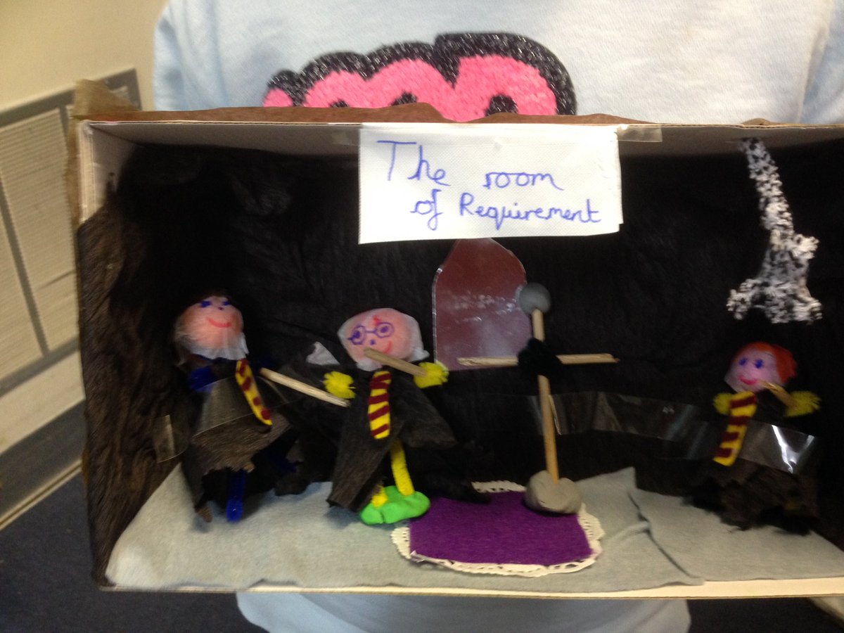 family_brian's tweet image. @Class5Helme @KirkleesLibrary R had a great time at the HP craft session #roomofrequirement #shoeboxcraft THANK YOU!