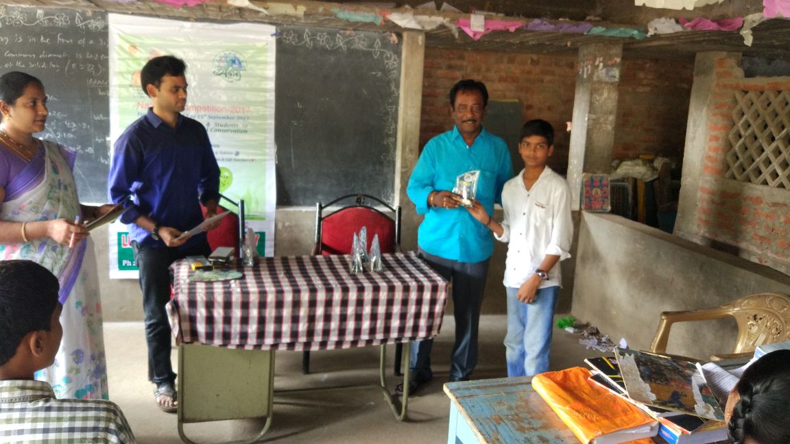 Lucky_Bharatgas's tweet image. #Saksham2017  Distributed Certificates &amp;amp; Prizes to winners of Saksham Competitions  at Little Flower High School by @Lucky_Bharatgas  Agency
