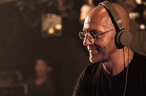 LovemobileThe's tweet photo. Sven Vaeth new Album
https://t.co/epBj1dBB6e https://t.co/U8KgWdDxSX