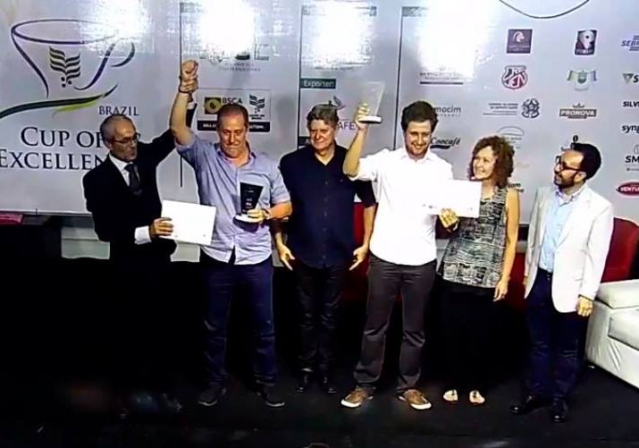Produtores de Patrocínio (MG) e Domingos Martins (ES) vencem o Cup of Excellence - Brazil 2017 - brazilcoffeenation.com.br/Notícias/produ…