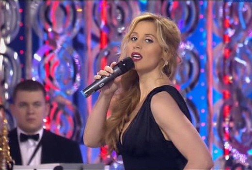 lf_maVie's tweet photo. #LaraFabian #Toccami ❤😍😏 https://t.co/isLNn3zi16