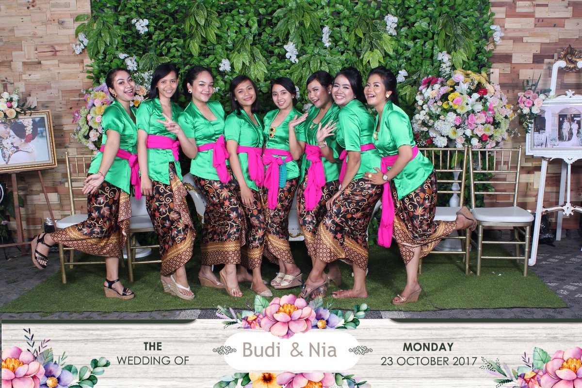 DeOkaDa's tweet photo. Joss #weddingbali #photoboothbali #proops #background #sewa #bali #wedding #promo #foto #fotoboothbali #fotobooth #denpasar #promo https://t.co/le30grjrA8