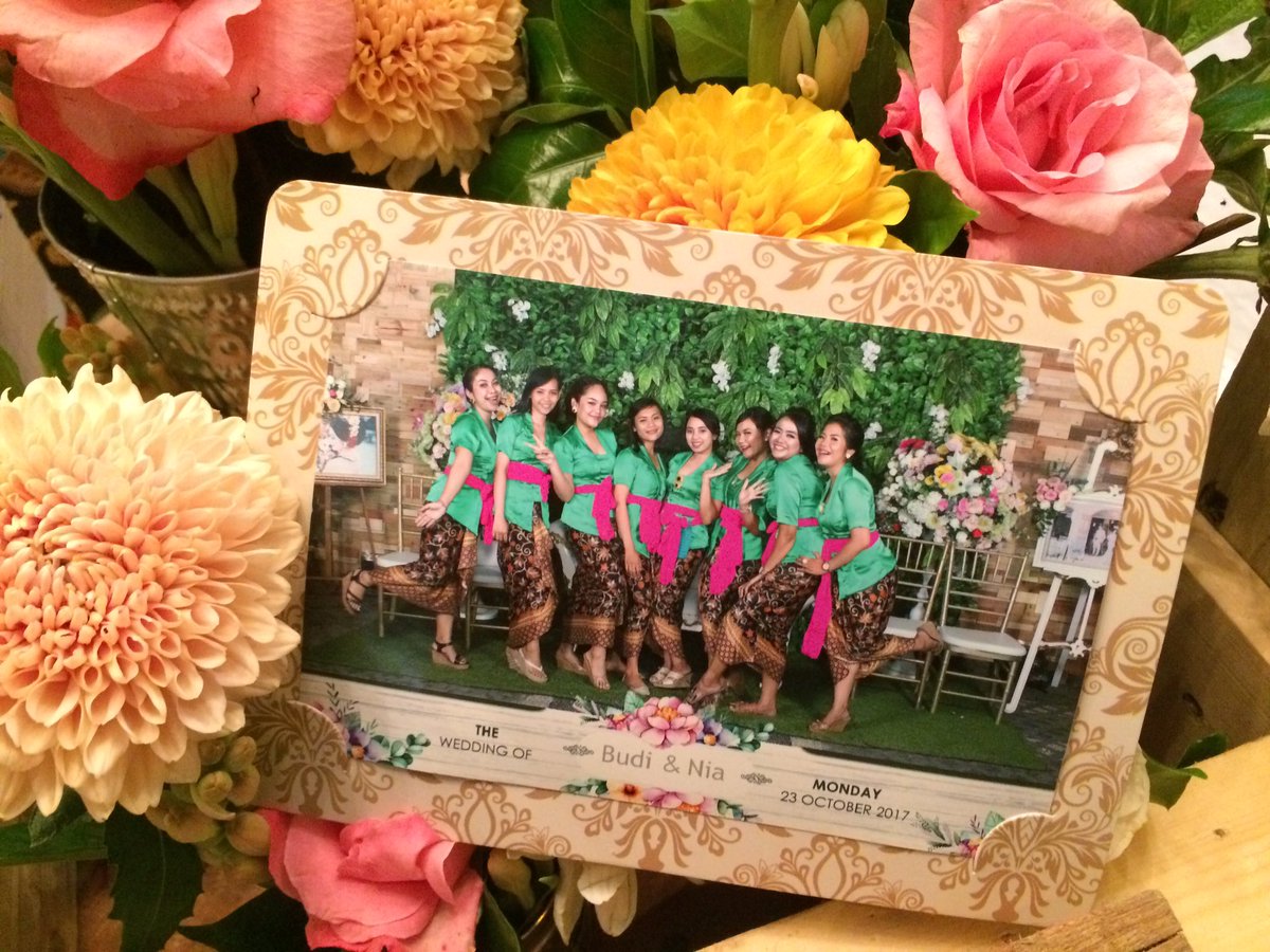DeOkaDa's tweet photo. Joss #weddingbali #photoboothbali #proops #background #sewa #bali #wedding #promo #foto #fotoboothbali #fotobooth #denpasar #promo https://t.co/le30grjrA8