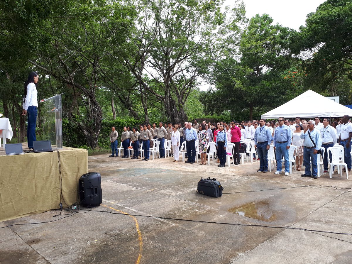 fggonzalezl's tweet photo. Iniciamos con la Reinauguracion de nuestra Sede Alterna Rafael Roldán. #GraciasIngRafaelRoldan . https://t.co/tIdmujTiTs
