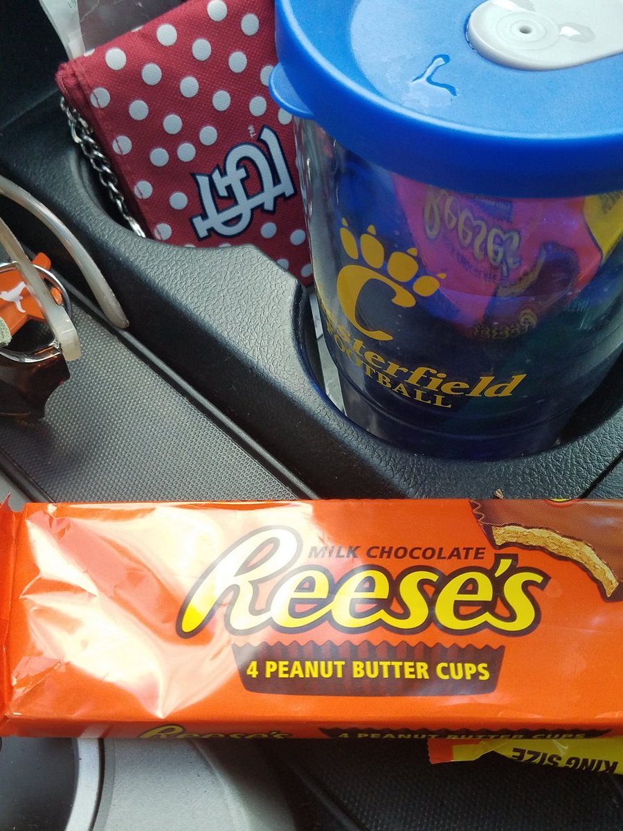 MarketingMyWay's tweet photo. At least I won't starve while I'm stuck in traffic! π« Now I am an hour and 15 minutes into this π #stltraffic #thissucks #barelymoving https://t.co/FOuPxv7tWe