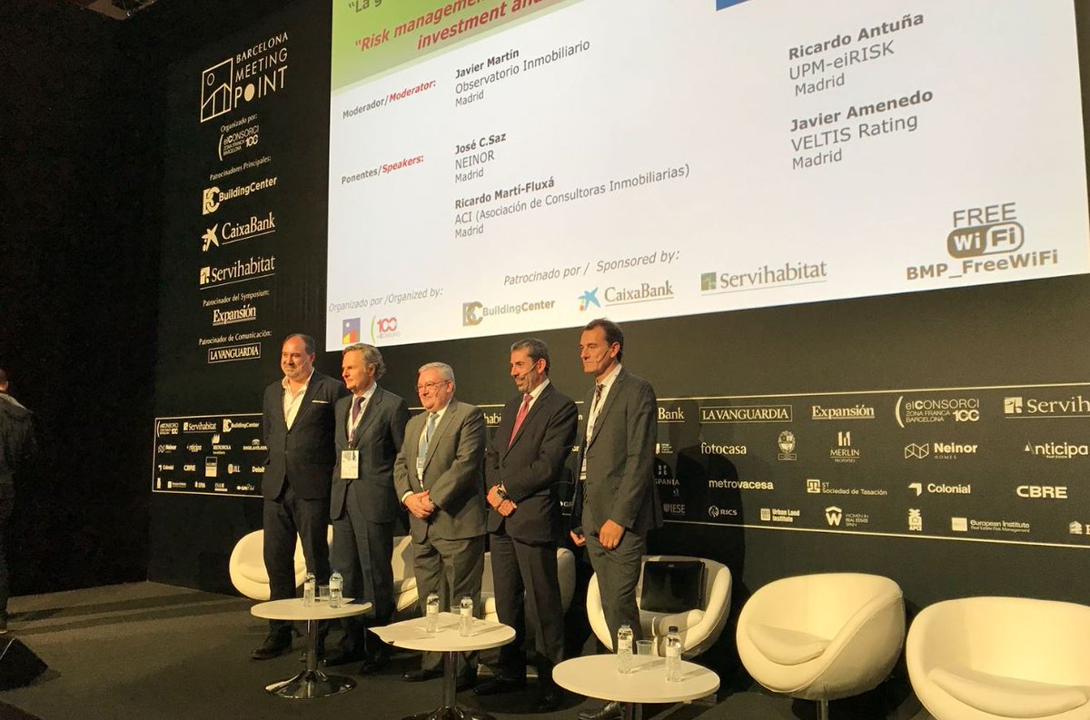 NeinorHomes's tweet photo. José C. Saz, nuestro COO: "Estandarizar, sistematizar, procedimentar y externalizar, claves para minimizar riesgos en el sector".
#BMP2017 https://t.co/m1g4k1yOxb