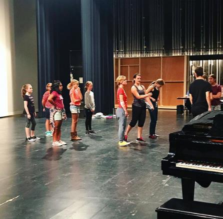 vansingelfac's tweet photo. Great rehearsals happening for Willy Wonka the Musical - 11/30-12/2. #MATheatre #bcwfmi #byroncentercham #Byrontwprec #ByroncenterPS https://t.co/iQ4qginsDs