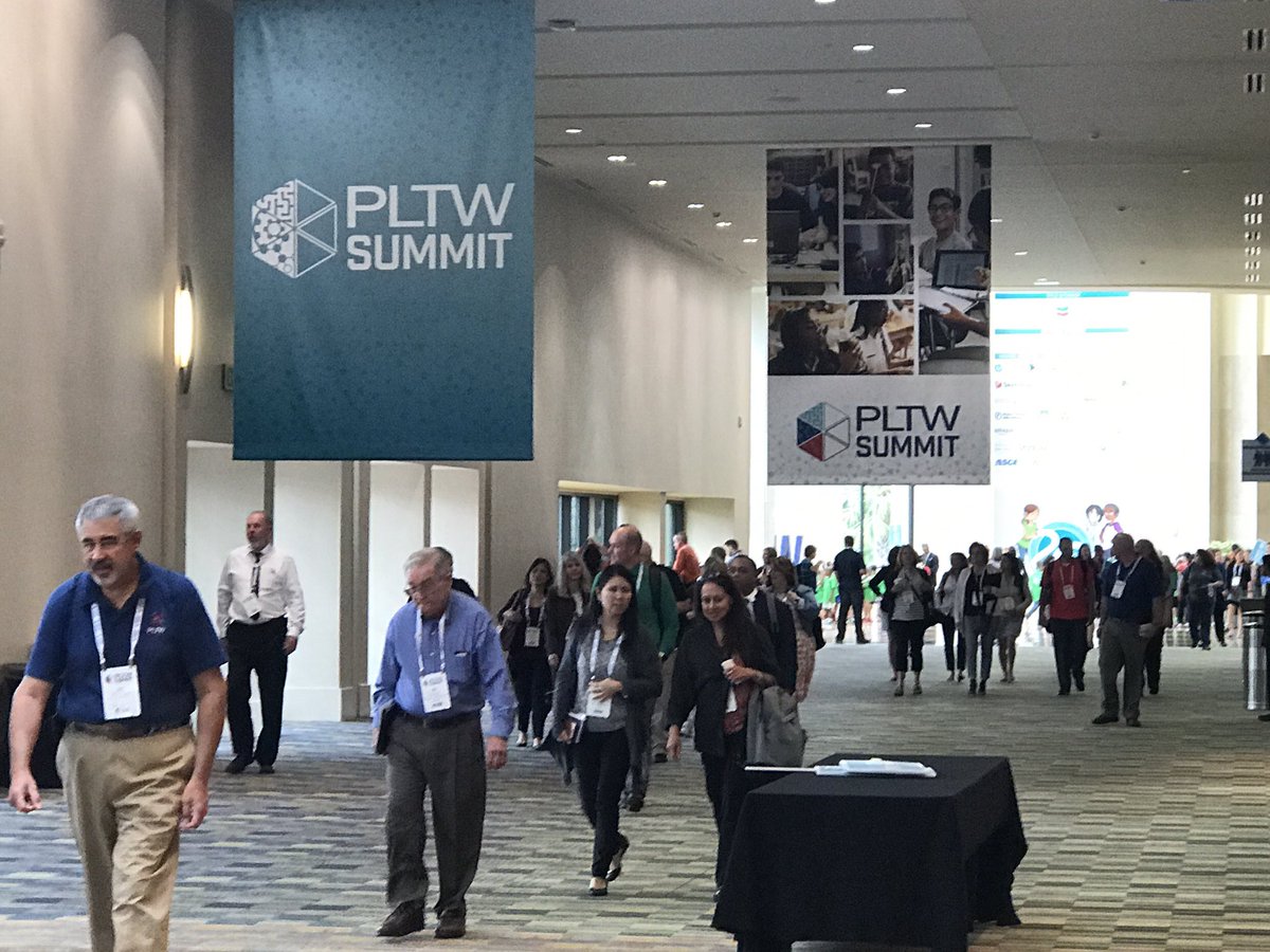logan_lecompte's tweet photo. #PLTWSummit17 https://t.co/b59ywYJdCd