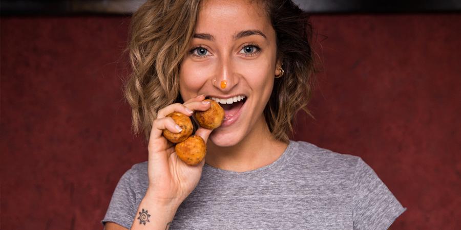 agliorosso_pty's tweet photo. ¡Nuestras carimañolas son la mejor fusión panameña-Italiana! Deliciosas croquetas de yuca rellenas de queso mozzarella y prosciutto. https://t.co/3uBuY7GtC8